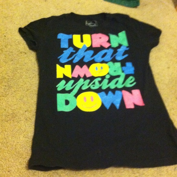 Glittery tee - Picture 1 of 2