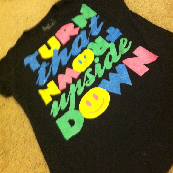 Glittery tee - Picture 2 of 2