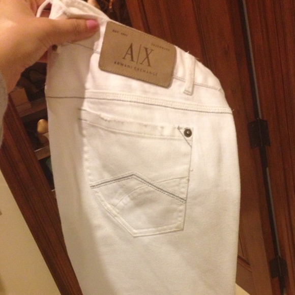 White jeans!! Perfect for summer!