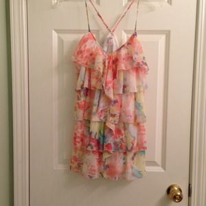 Candies frilly and flirty summer top. 🌺