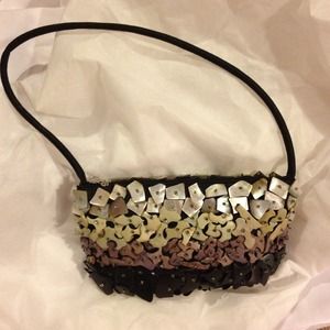 Beaded Handbag 🌸