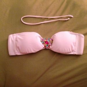 VS bathing suit top.  👙 M/M