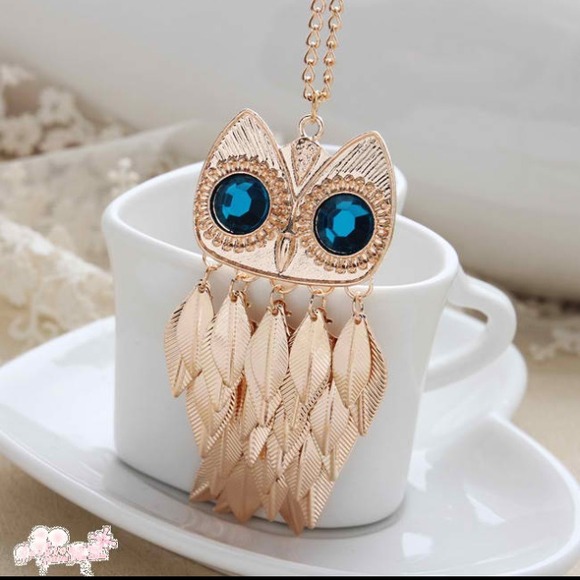LAST ONE!! NEW GOLD TONE OWL NECKLACE " VERY CUTE! - Picture 2 of 4