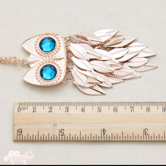 LAST ONE!! NEW GOLD TONE OWL NECKLACE " VERY CUTE! - Picture 3 of 4