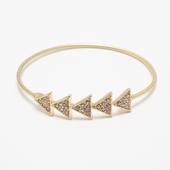 Jewelry - Chevron bangle