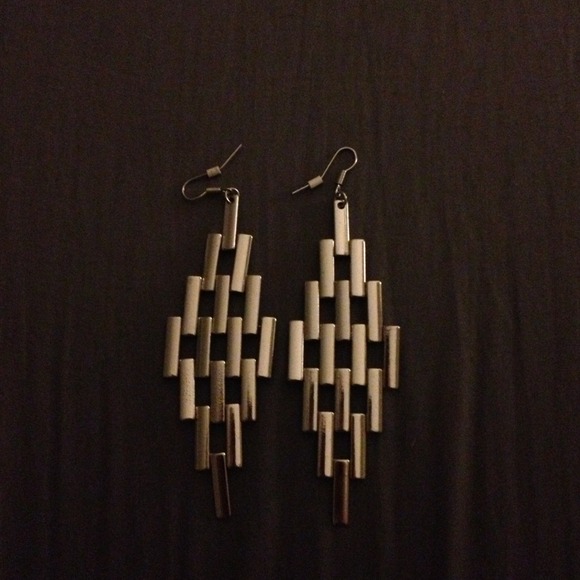 Dangle earrings