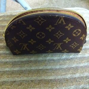 Lv makeup bag