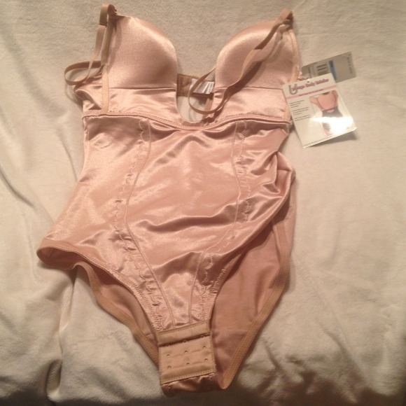 Plunge body briefer
