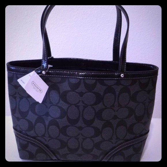 SOLD Authentic NWT Coach Peyton Handbag