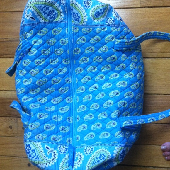 Authentic Vera Bradley large duffel bag