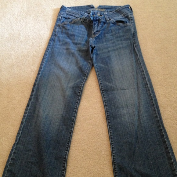 Jeans.