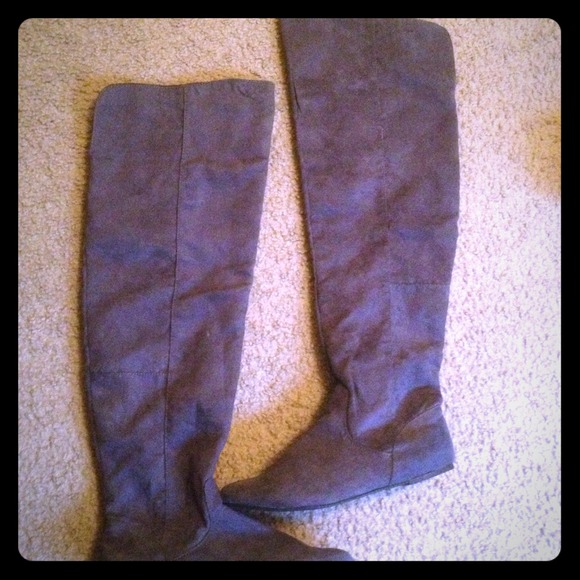 ⭕RESERVED ⭕Over the knee - Thigh High Grey boots!
