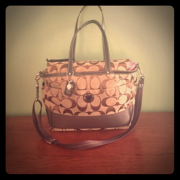 Authentic Coach Signature diaper bag - Picture 1 of 3