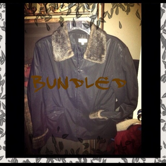 Ladies rain resistant faux fur detailed jacket