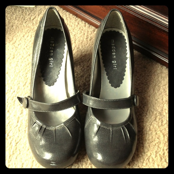 Steve Madden Gray Mary Janes *Never Worn*