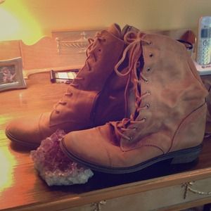M.I.A Combat Boots sz 10! Good condition