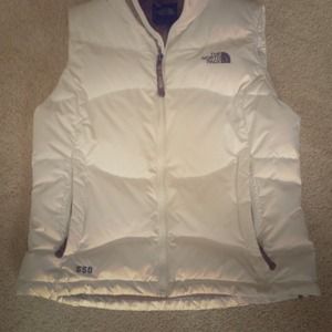 NORTH FACE VEST. BRAND NEW SIZE M! *LOWER PRICE!