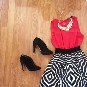 Adrienne Vittadini Suede Booties