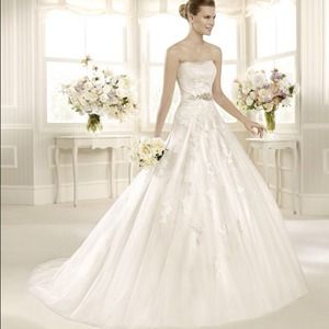 Beautiful Wedding Gown ( Millar ) La Sposa