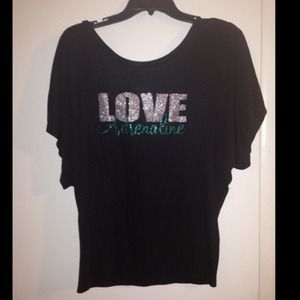BUNDLED *** Flowy top Love Adrenaline