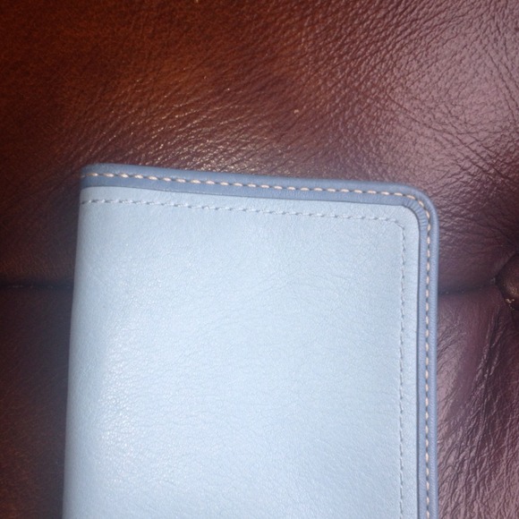 Purchase me $10 only! authentic coach ID wallet