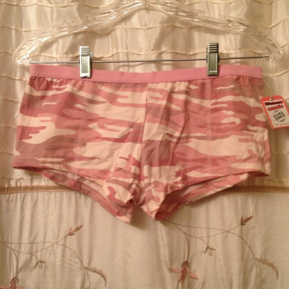 Bundle for @heartmykids pink camo/fbi shorts