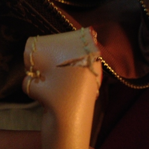 Purchase from ykkonyozippa aka Jessica's closet. - Picture 2 of 2