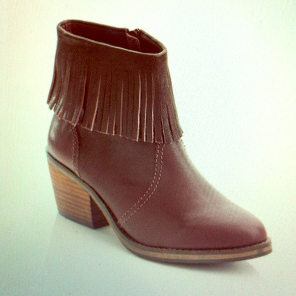 Shoemint Lucy Fringe Booties