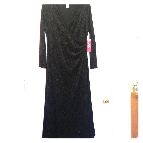 Anne Klein Black Dress