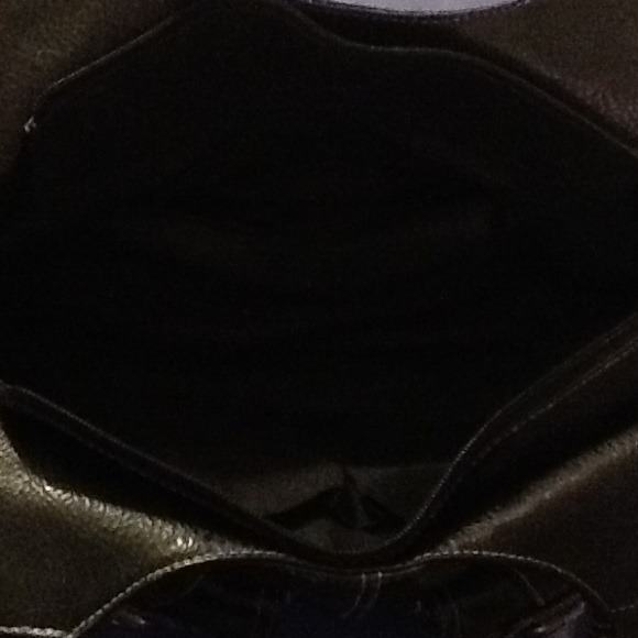 **Reduced** Black medium sized purse. - Picture 2 of 4