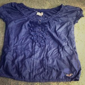 Hollister navy blue top