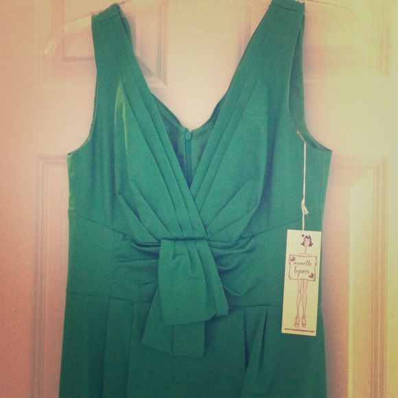 REDUCED-Never worn: Nannette Lepore emerald dress.