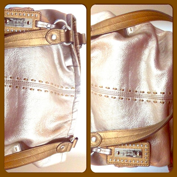 Metallic Gold Colored Tignanello Purse 👌👌
