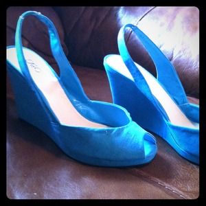 Trade with @neoncosmo....wedges!!!