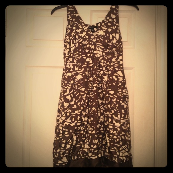 Banana Republic Dresses & Skirts - Brown and white Banana Republic dress