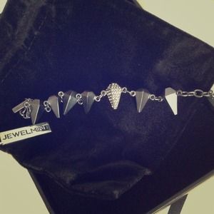 Jewelmint Raven bracelet