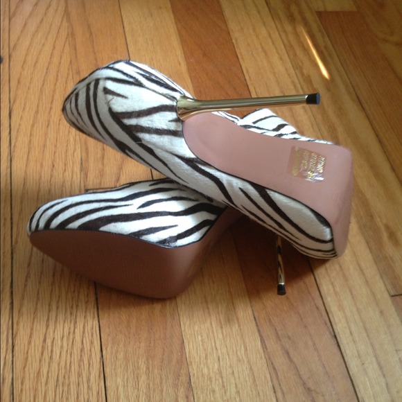 WP MIRA ZEBRA PONY HAIR PUMP - Picture 4 of 4