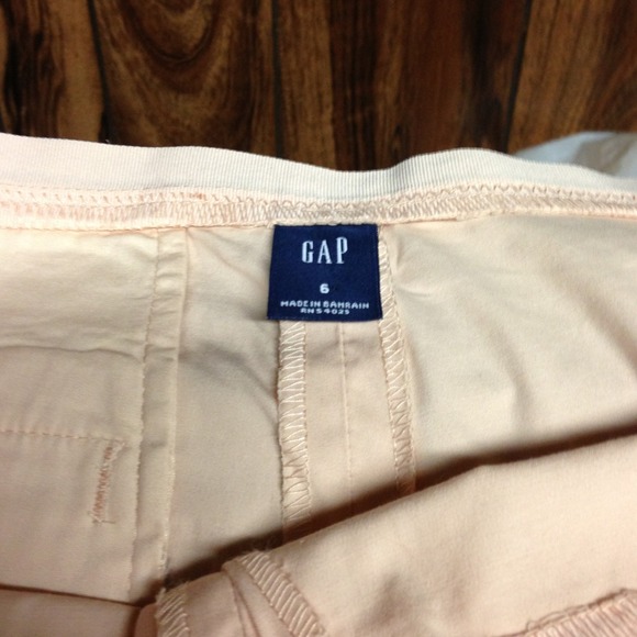Light pink capris - Picture 3 of 3
