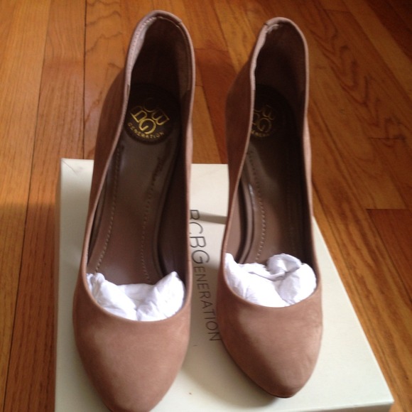 ❌❌⏩aubs2005⛔️⛔️BCBG NUDE PUMP - Picture 3 of 4