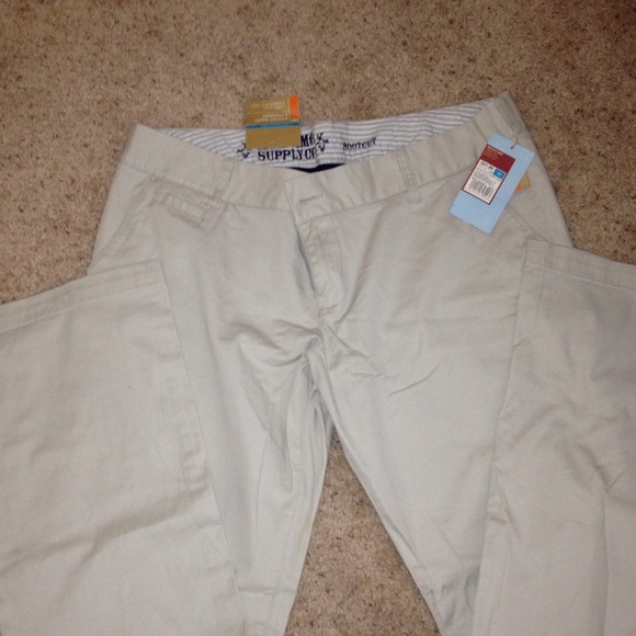//SOLD//KHAKI DRESS PANTS.