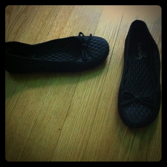 Sam and Libby black flats