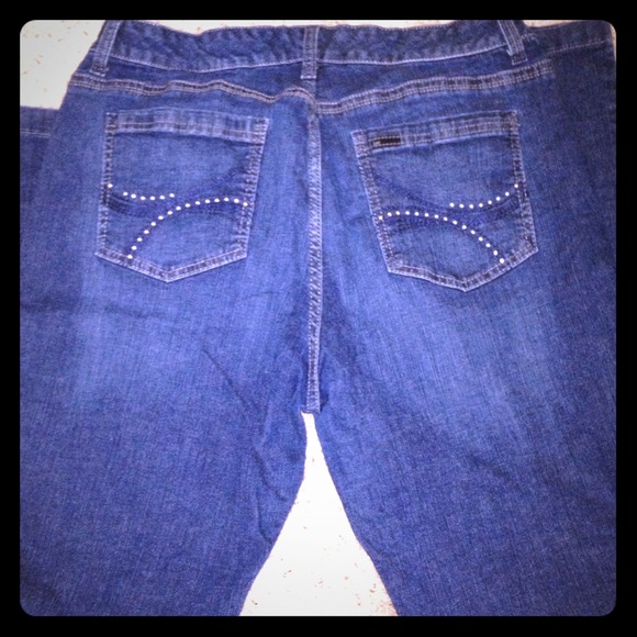 //SOLD//LEE SLENDER CUT JEANS.