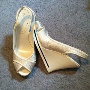 White BCBG wedges! Size 8.5