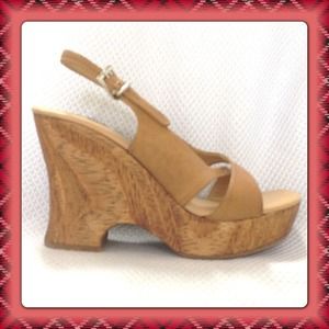 HOLD Steve Madden Real Leather platform wedge sand