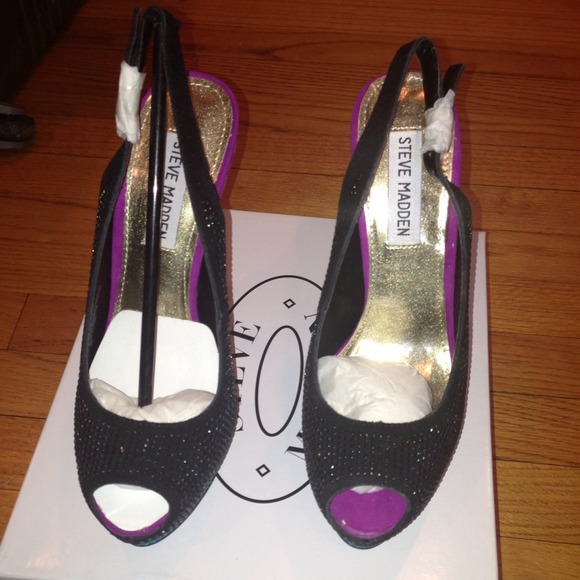 STEVE MADDEN MASQRAID  PUMP - Picture 4 of 4