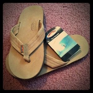 Rainbow flip flops kids size 2/3!