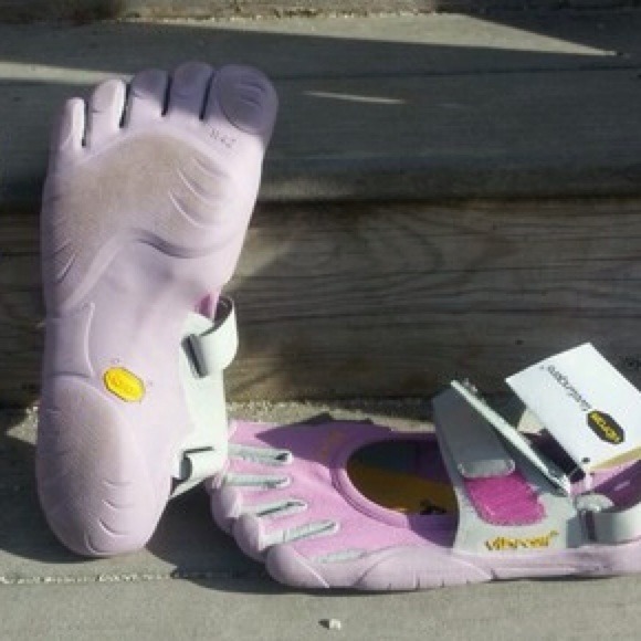 Five Fingers - Picture 3 of 4