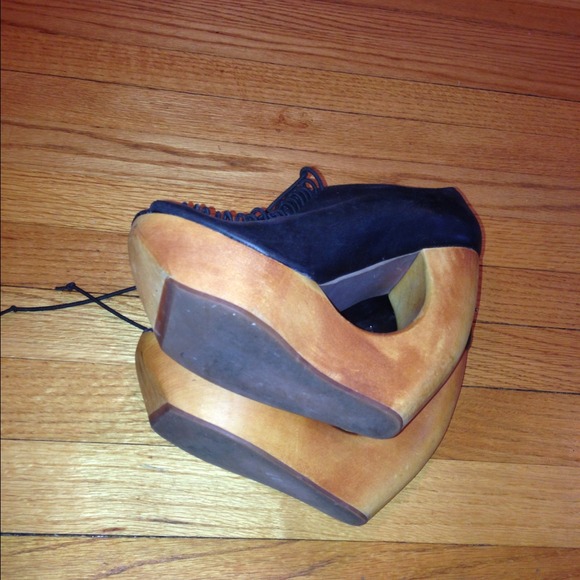 JEFFREY CAMPBELL ROCKIN PEEP-TOE WEDGE - Picture 4 of 4