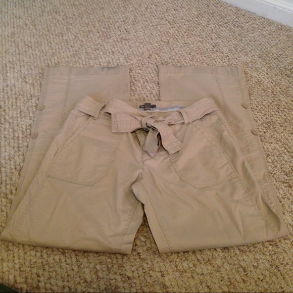 GAP khaki cargo style pants. Size 8