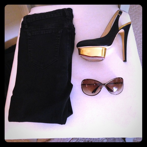 SOLD--Black skinny Joe's jeans